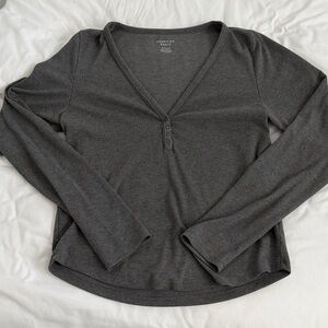 American Eagle Outfitters Charcoal Long Sleeve V-Neck Tee